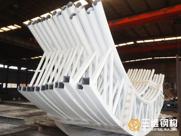 三維鋼構件的加工