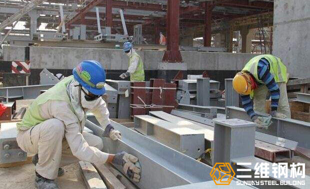 鋼結構除銹之后的標準鋼構件展示