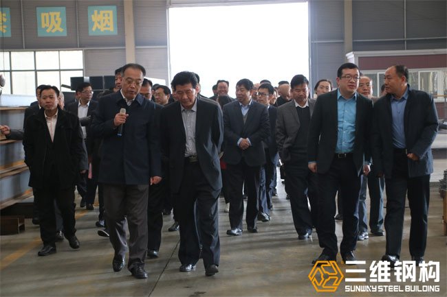 滕州市政協蒞臨三維鋼構開展調研活動2